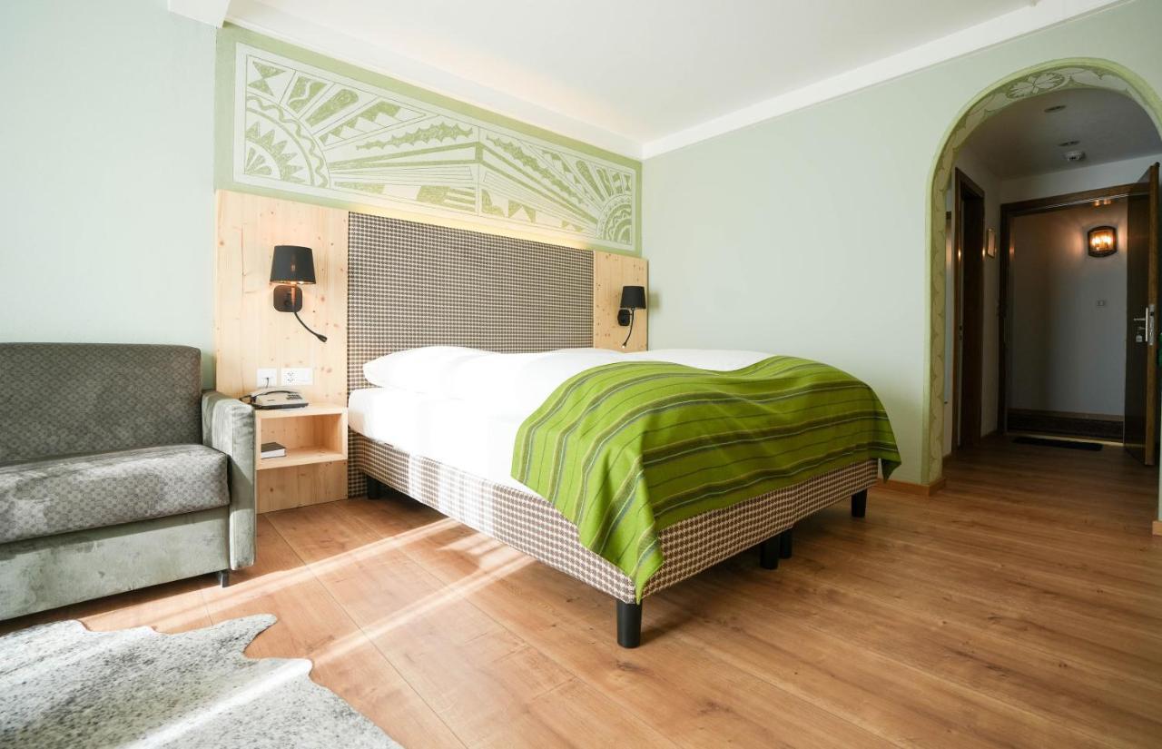 Hotel Baeren St. Moritz Exterior photo