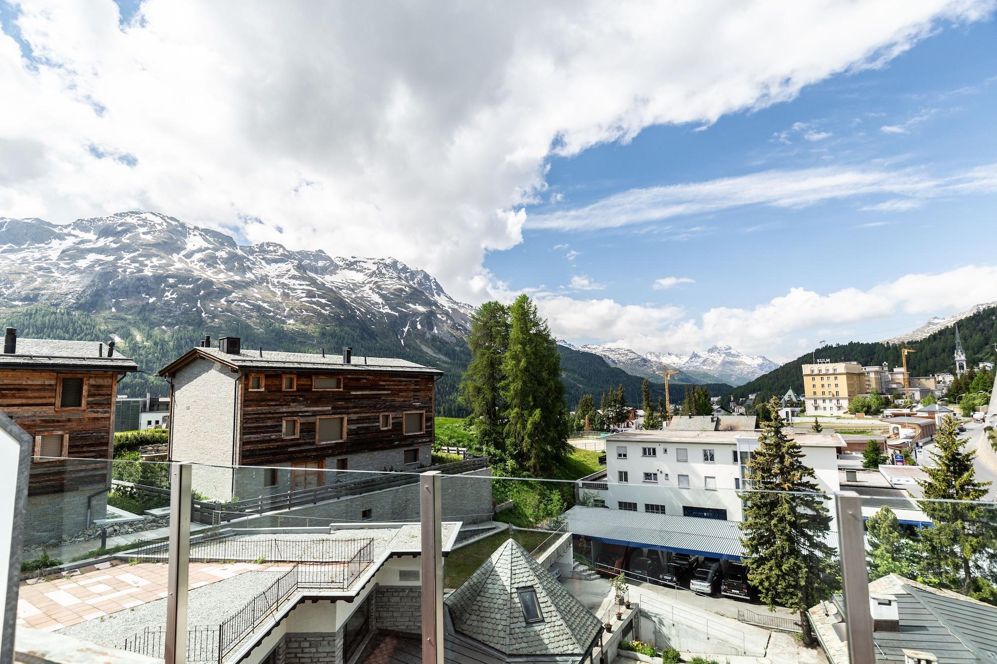 Hotel Baeren St. Moritz Exterior photo