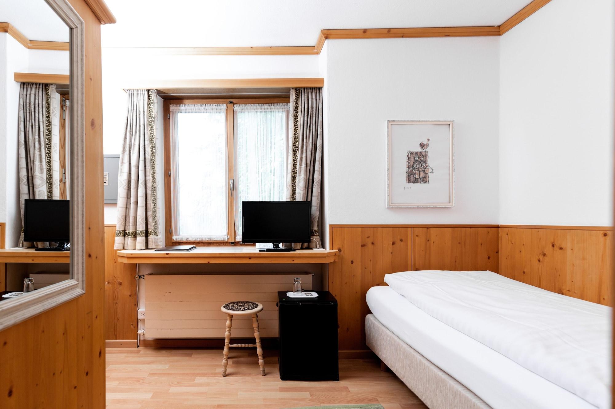 Hotel Baeren St. Moritz Exterior photo