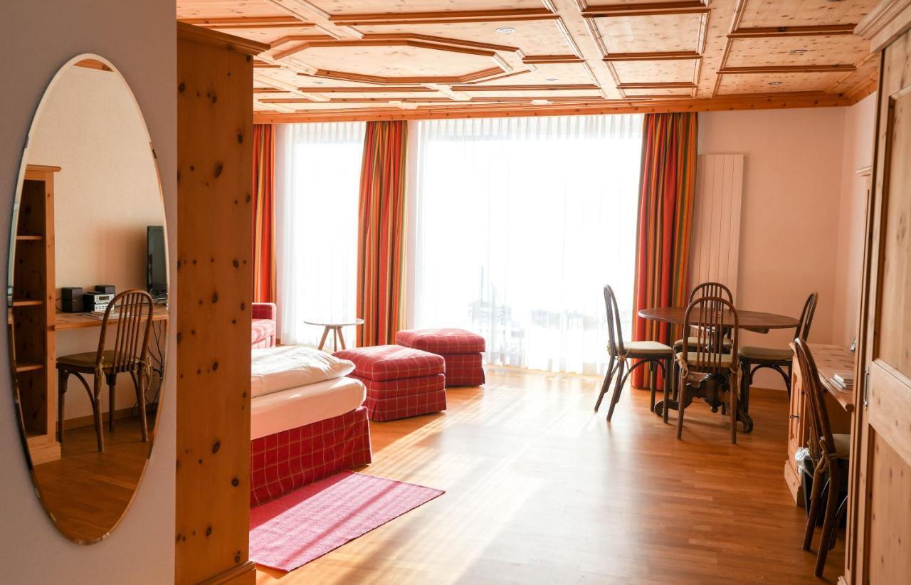 Hotel Baeren St. Moritz Exterior photo