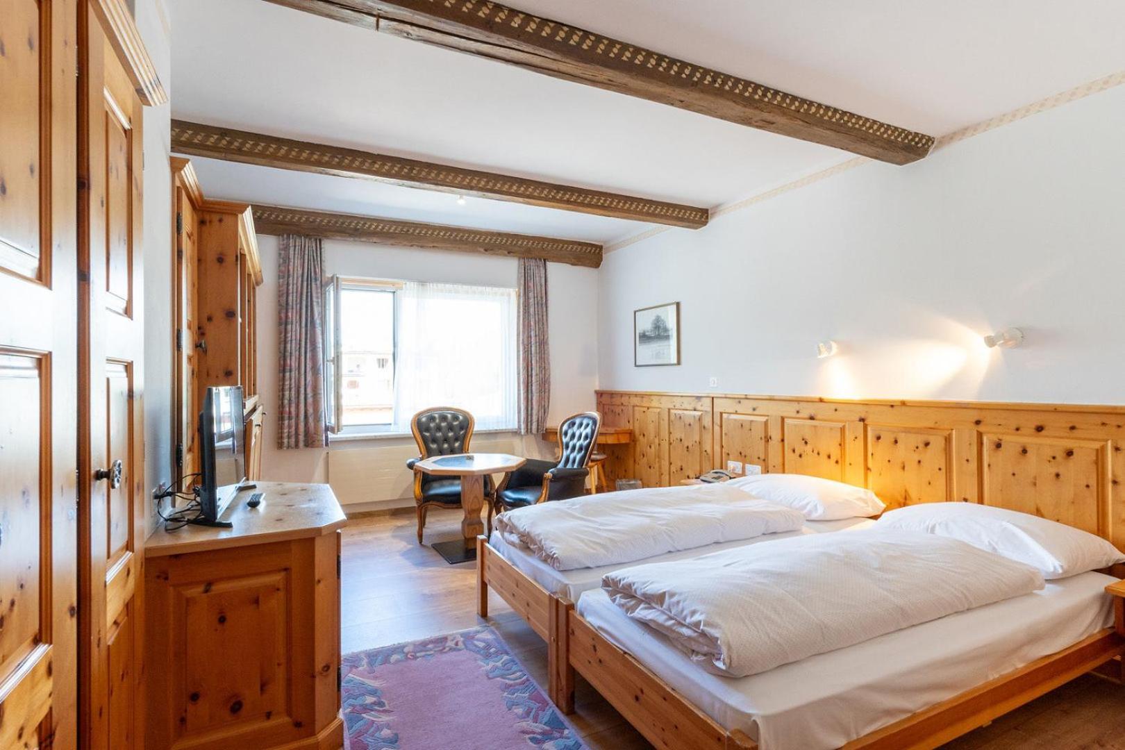 Hotel Baeren St. Moritz Exterior photo
