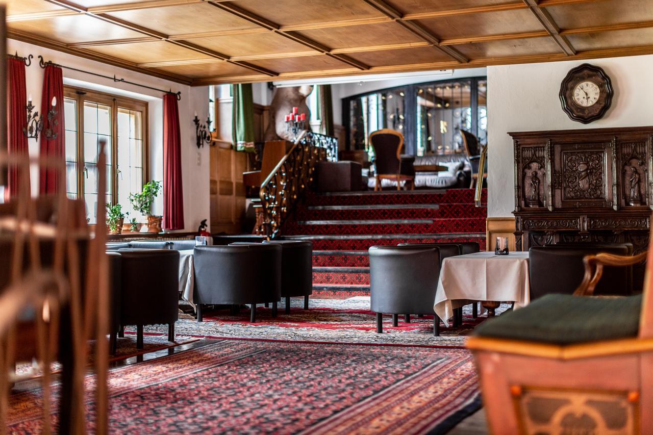 Hotel Baeren St. Moritz Exterior photo