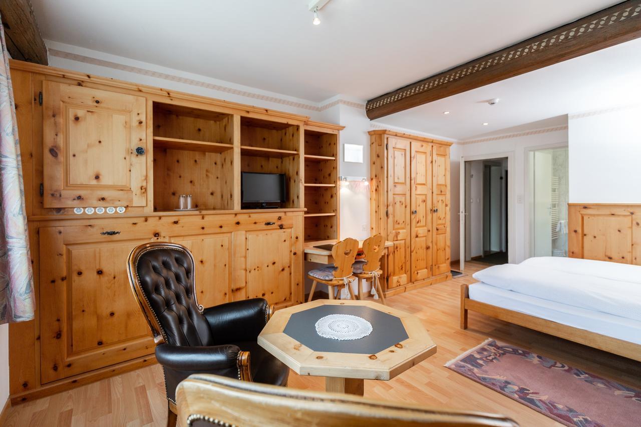 Hotel Baeren St. Moritz Exterior photo
