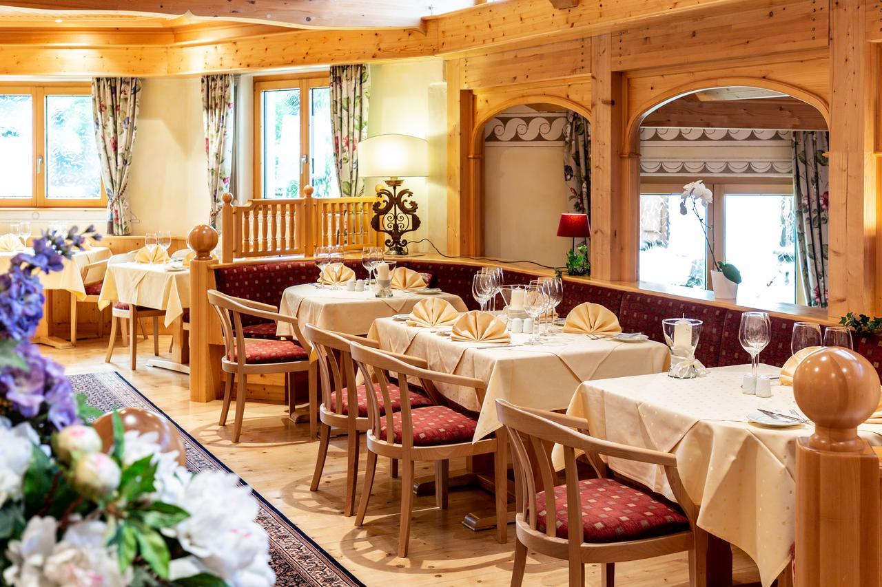 Hotel Baeren St. Moritz Exterior photo